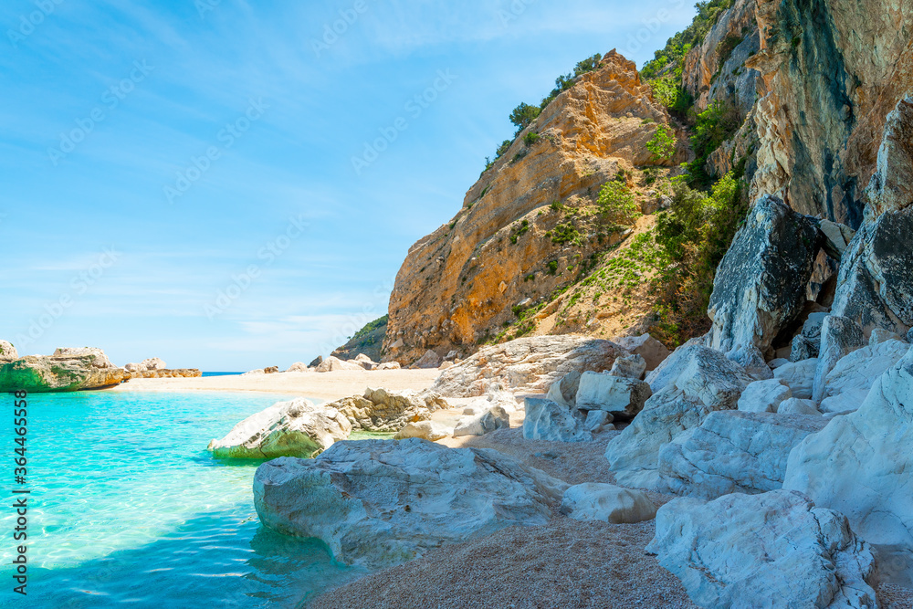 Turquoise water and white rocks in Cala Mariolu