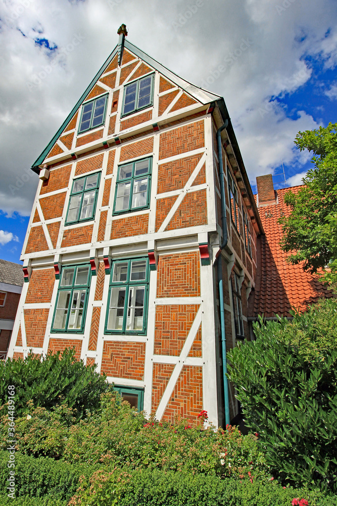 Jork: Historisches Rathaus / Gräfenhof (Altes Land, Niedersachsen) Jork: Historisches Rathaus / Gräfenhof (Altes Land, Niedersachsen)