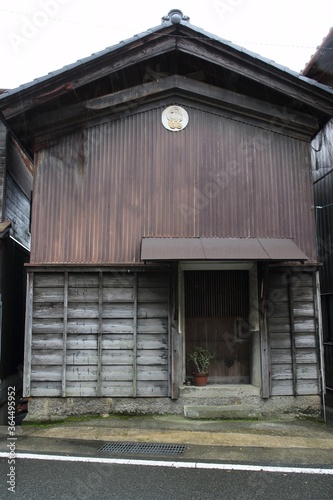 家, 古い, まど, ビル, とびら, 建築, 木, 木製の, くつろいで, 天井, 壁, まど, 赤, ルーラル, コテージ, エントランス, 煉瓦, 伝統の, うわべ, 見捨てられた