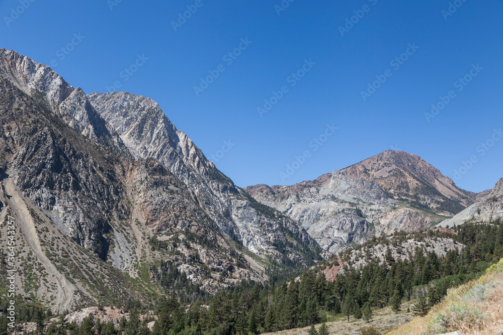paisaje de montaña de parque nacional de yosemite en EEUU