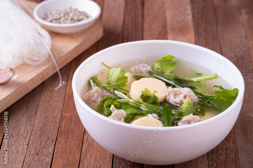 Clear glass noodle soup with Minced Pork,Vegetables and egg tofu (Gaeng Jued Woon Sen)