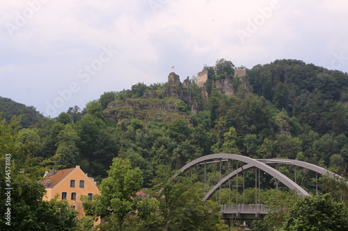 Blick auf die Rosenburg ober der Stadt Riedenburg im Altmühltal photo