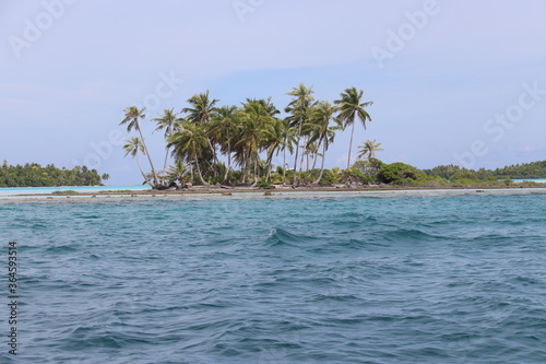 Ile du lagon de Rangiroa, Polynésie française  © Atlantis