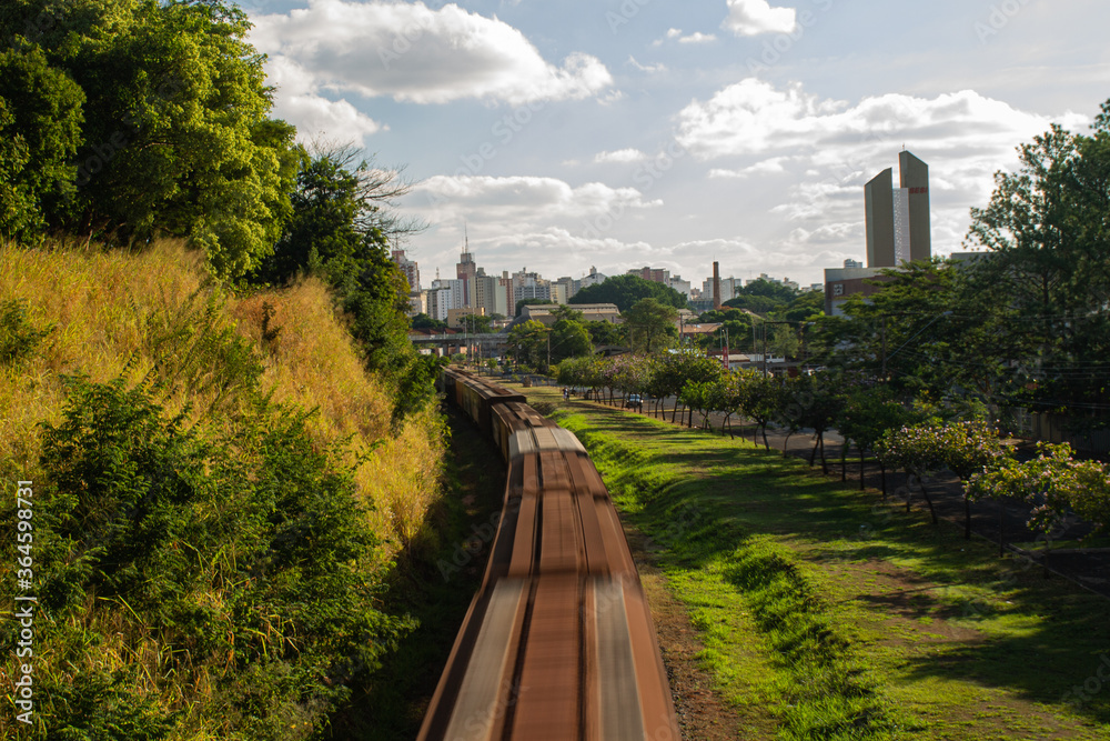 Train crossing the city - São José do RIo Preto, São Paulo, Brazil