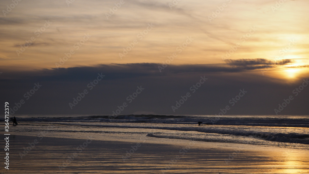 Coucher de soleil mélancolique sur la plage de Messanges