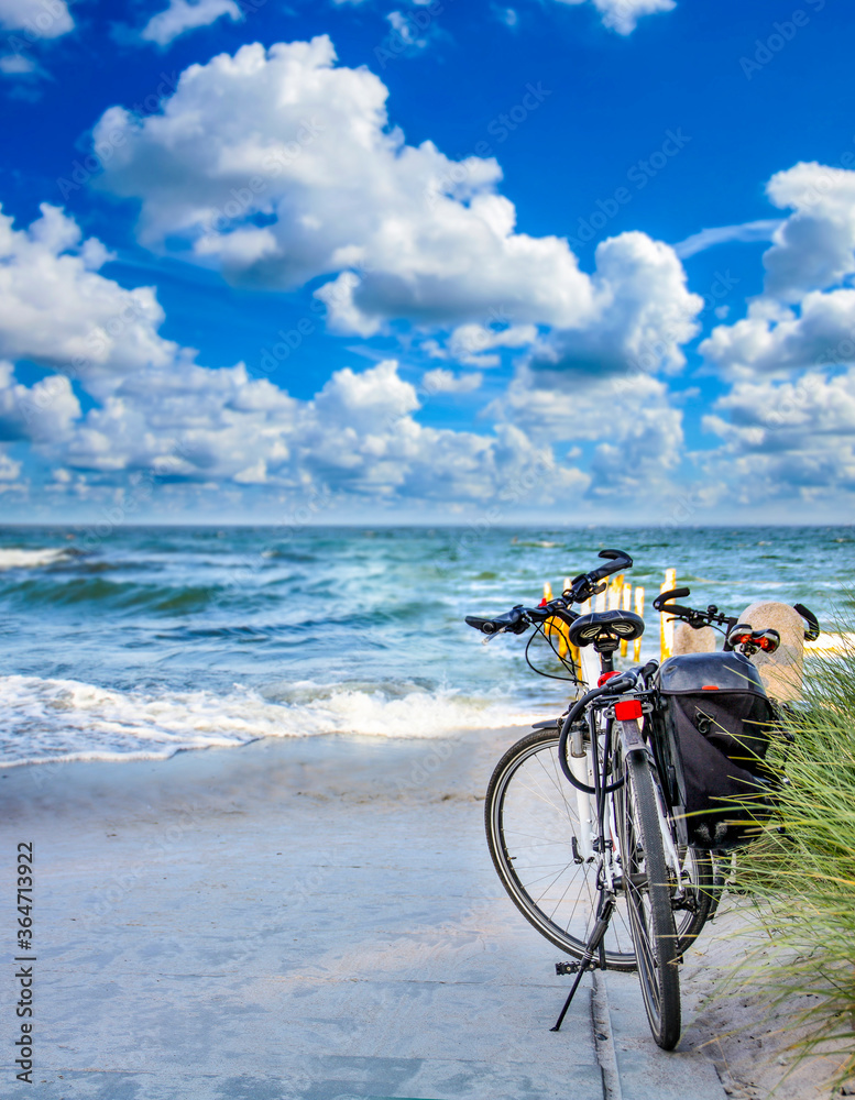 Fototapeta premium Bicycles on the Beach