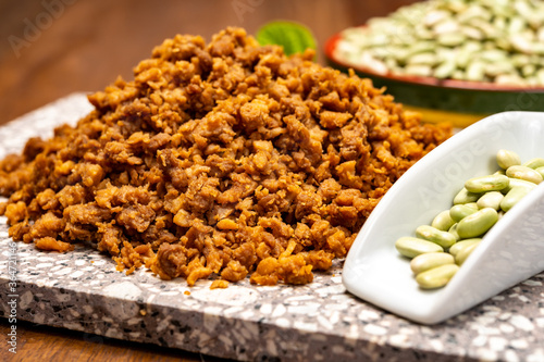 Fotografie Source of fibre plant based vegan soya protein minced meat, meat free healthy fo