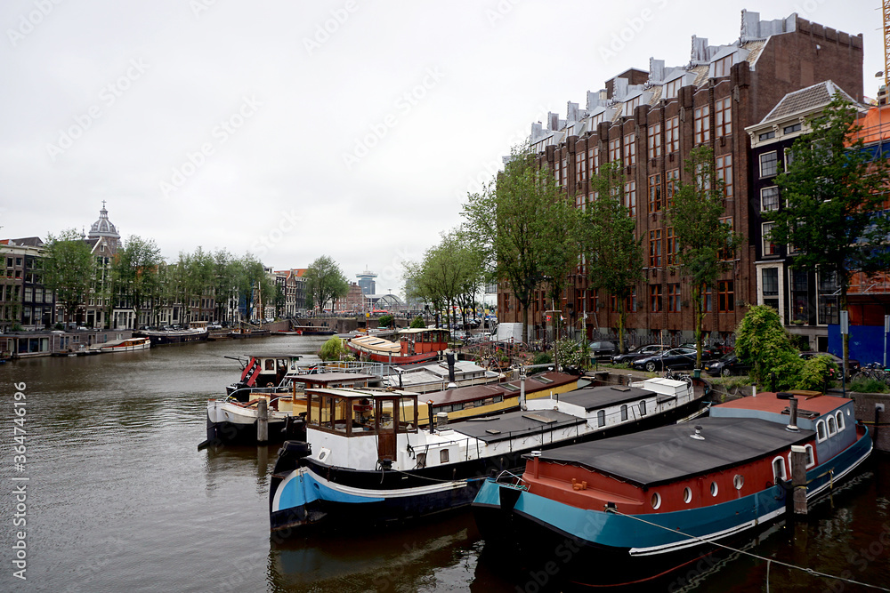 Obraz premium Holland, Amsterdam, the city with its water channels