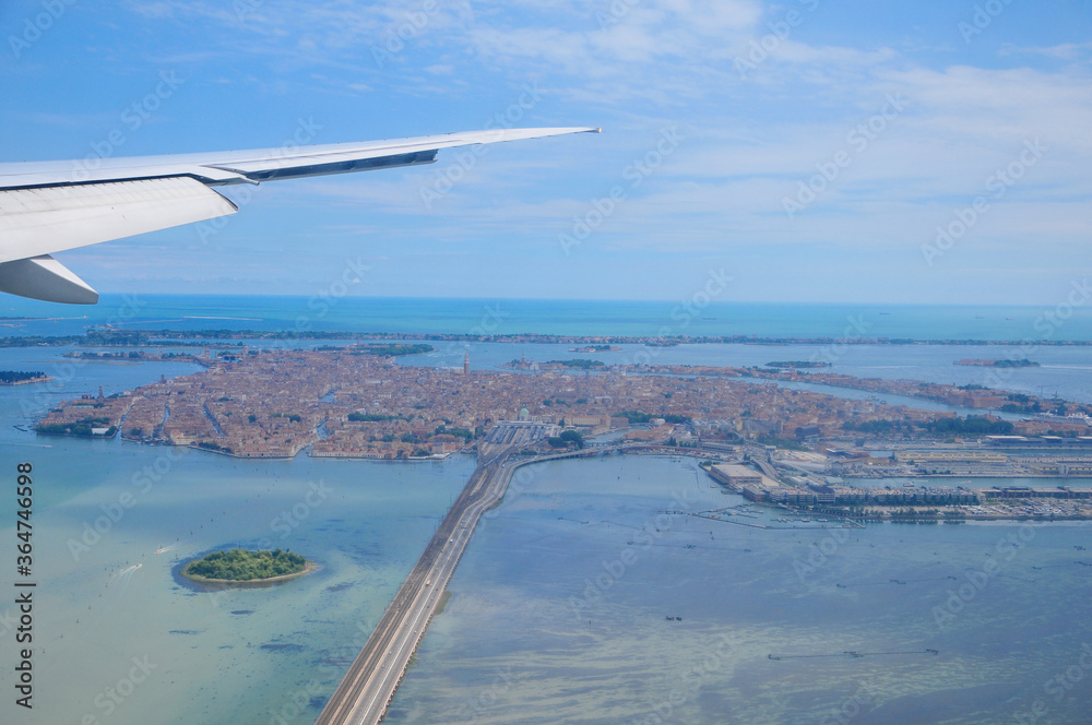 飛行機から眺めるベネチア View of Venice from an airplane 飛行機から眺めるベネチア View of Venice from an airplane