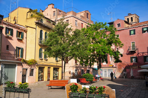ベネチアの日常風景　Venetian back alley everyday scenery