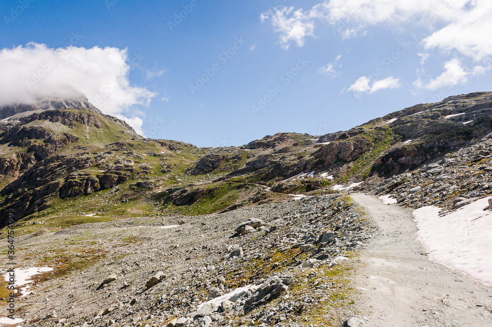 Corvatsch, Bergstation, Bergbahn, Murtèl, Wanderweg, fuorcla surlej, Piz Corvatsch, Gletscher, Klimawandel, Gefahr, Oberengadin, Bernina, Sommer, Schneefeld, Graubünden, Schweiz