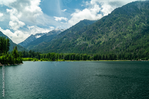 Fototapeta Naklejka Na Ścianę i Meble -  Wallowa Lake and Eagle Cap mountains in Oregon, USA