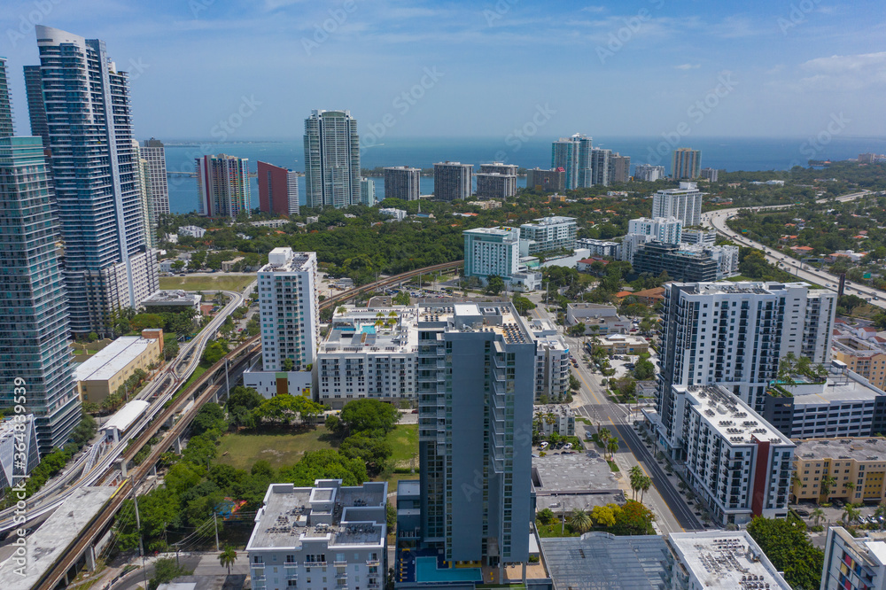 Fototapeta premium Downtown, Brickell, Metro Rail, Marlins Stadium, Miami River 5464x3640
