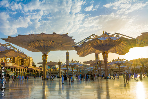 Electric umbrella - nabvi mosque - Madeena
