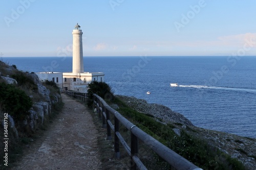 Otranto - Faro di Punta Palascia dal sentiero di accesso