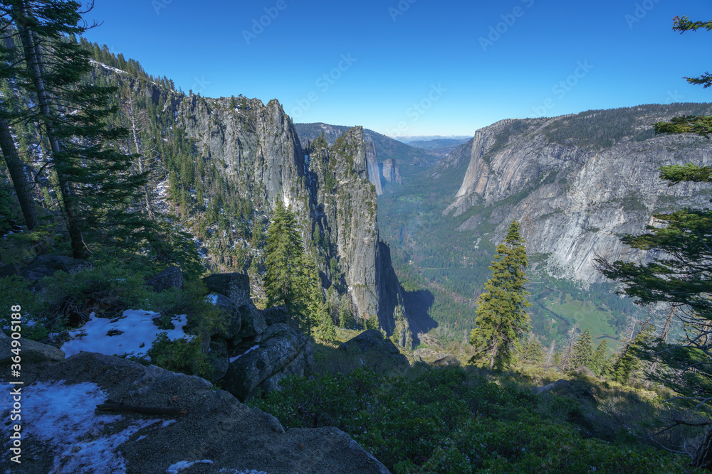Obraz premium hiking the four mile trail in yosemite national park in california, usa