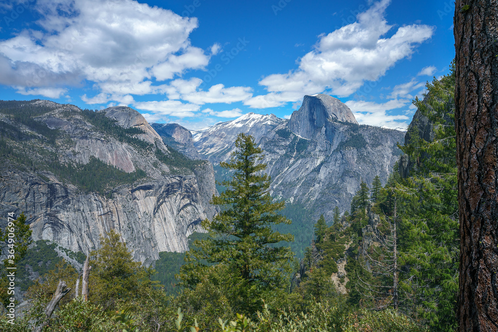 Obraz premium hiking the four mile trail in yosemite national park in california, usa