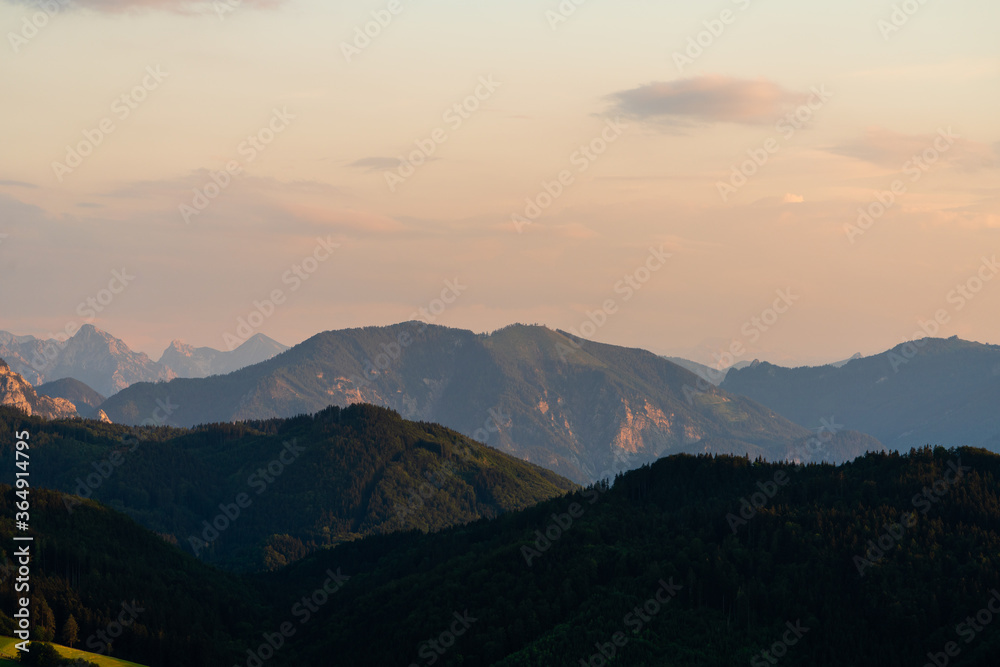 Waldlandschaft vom Gahberg bei Weyregg am Attersee Waldlandschaft vom Gahberg bei Weyregg am Attersee