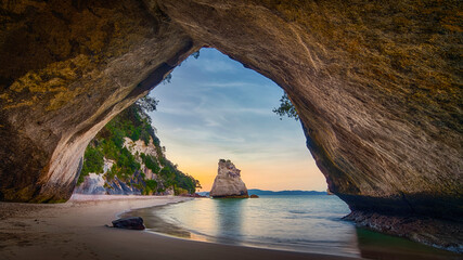 Poster Cathedral Cove Grotopening Cathedral Cove Noordereiland  © michael