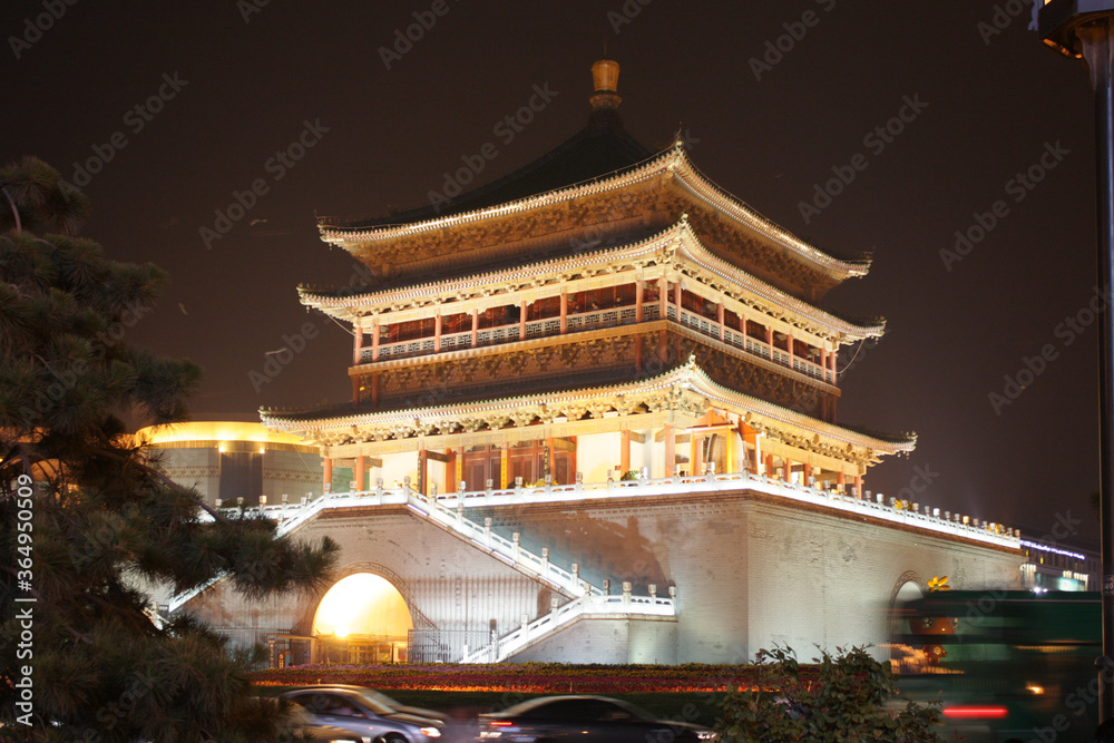 Fototapeta premium Illuminated Bell Tower of Xi'an at night, China