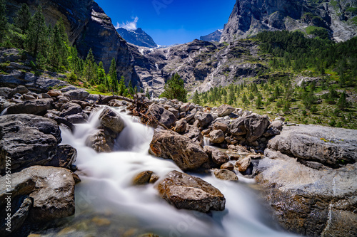 Rosenlaui Wasserfall oberhalb Gletscherschlucht Klein Wellhortn, Rosenlauigletscher Berner Oberland 