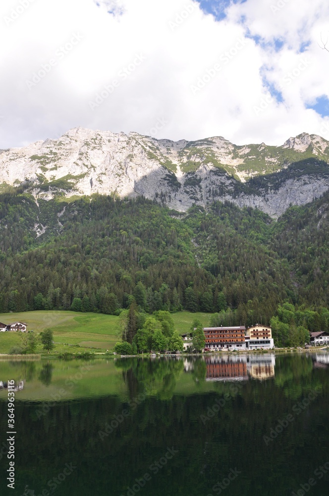 Obraz premium Der Hintersee in Ramsau