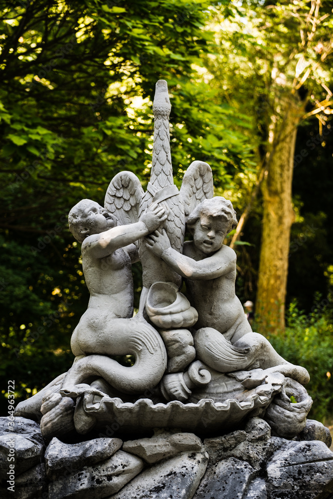 Detalle de estatua en el Jardín del Príncipe . Aranjuez