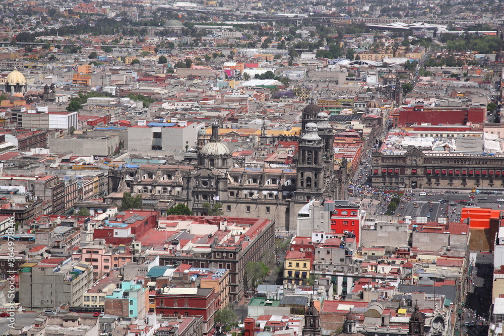 Fototapeta premium Aerial View of Mexico City with Metropolitan cathedral and Zocalo square in Mexico city, Mexico.