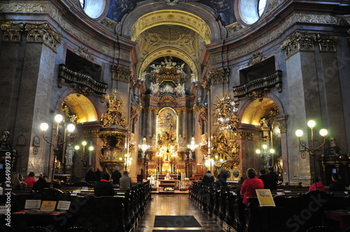 ウィーンの聖ペーター教会 A very beautiful church in Vienna