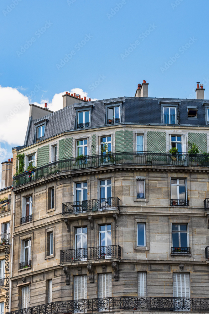 Traditional parisian buildings