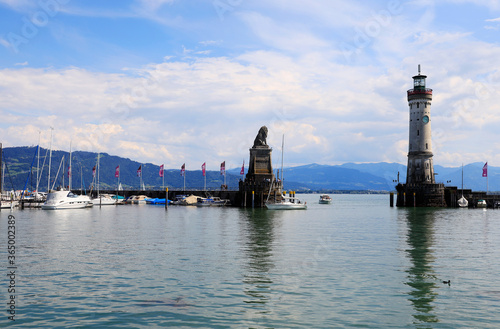 The picturesque harbour of the town Lindau at the Lake Constance, Bodensee, Bavaria in Germany, Europe © Marc Stephan