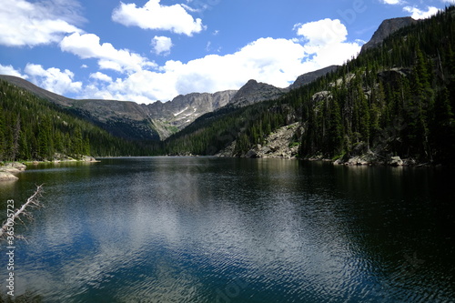 Fototapeta Naklejka Na Ścianę i Meble -  mountain lake in the mountains