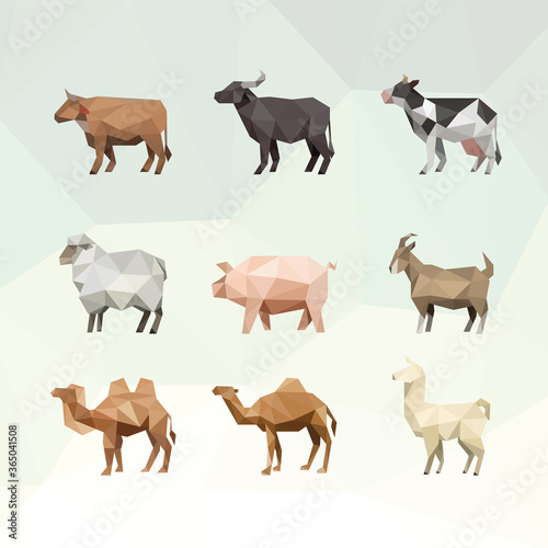 FARM ANIMAL ILLUSTRATION WITH POLYGONAL GEOMETRIC STYLE SET BUNDLE