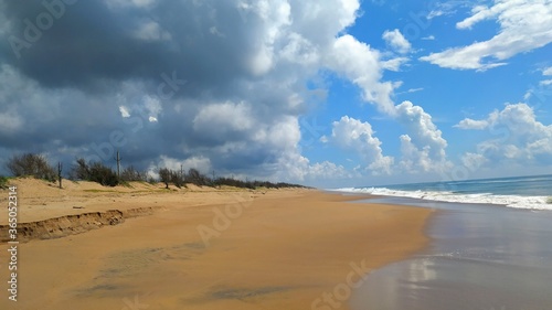 sand dunes and sky © B.Pradhan