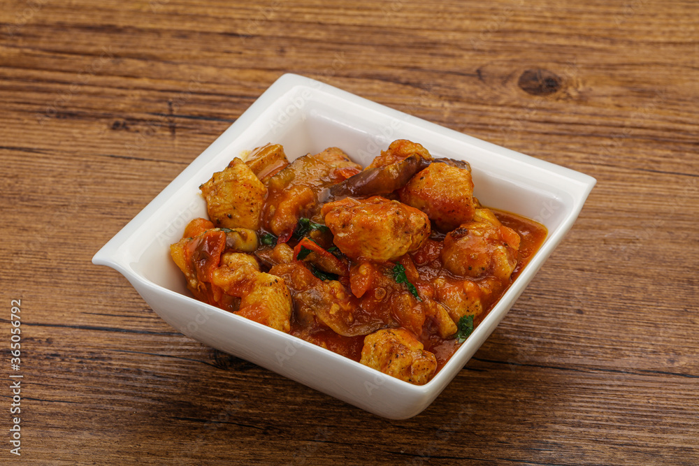 Chicken with oyster sauce and vegetables