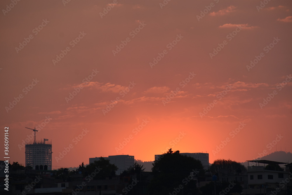 atardecer urbano