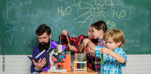 Slika na platnu School chemistry lab concept