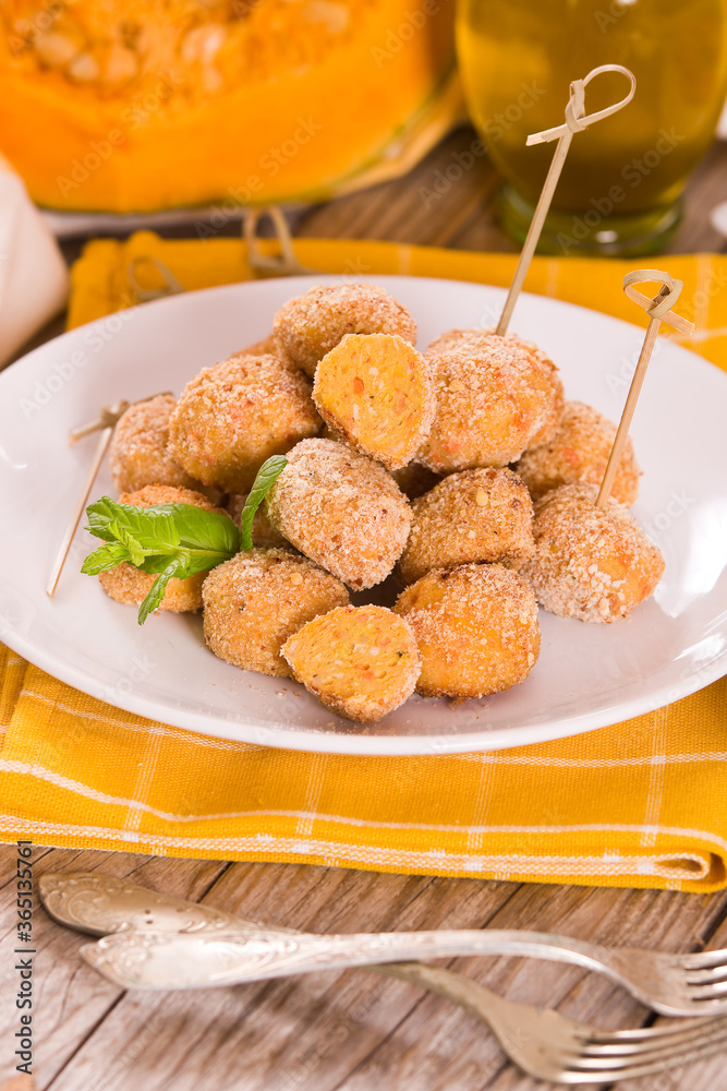 Pumpkin chicken meatballs. Pumpkin chicken meatballs.
