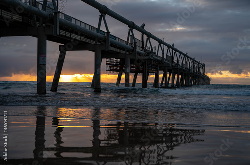 sunrise at the pier © Ellie Daubney