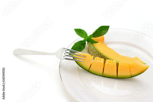 cantaloupe melon slices