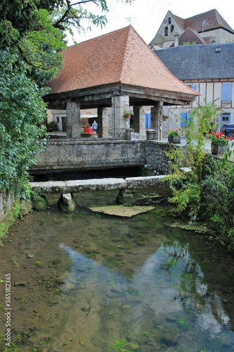 Village de Creysse (Dordogne)