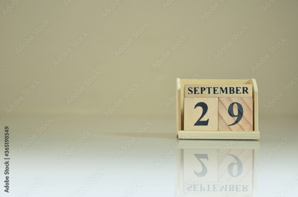 September 29, Number cube with the reflection on the ground. September 29, Number cube with the reflection on the ground.