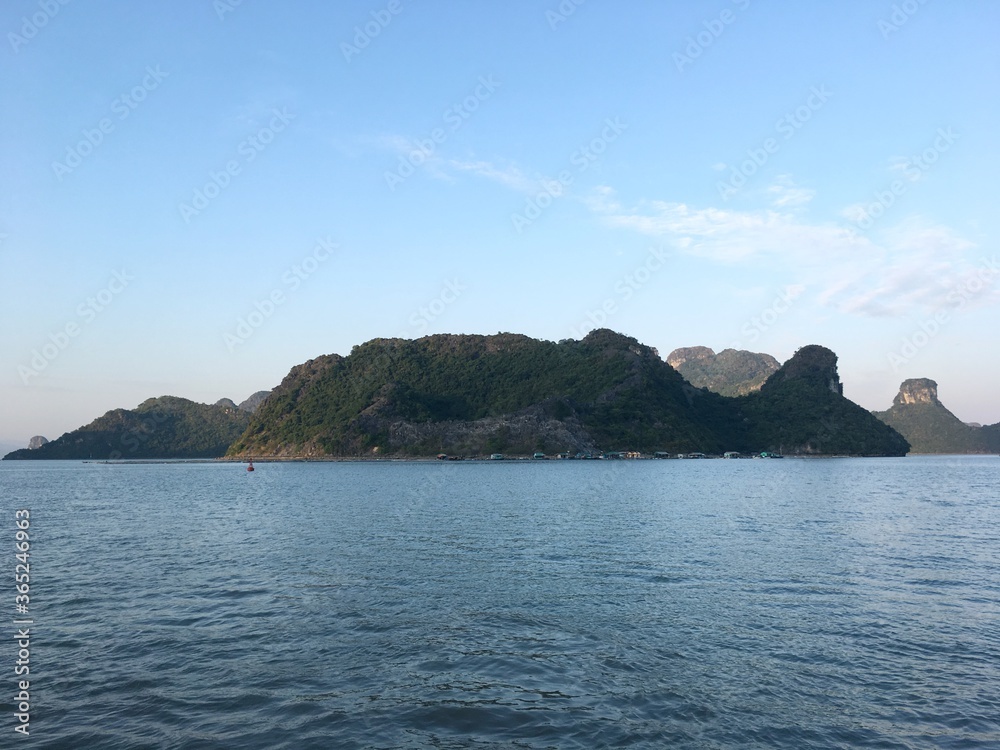 Vietnam, Asia. Ha long, Halong bay, Boat islands trip