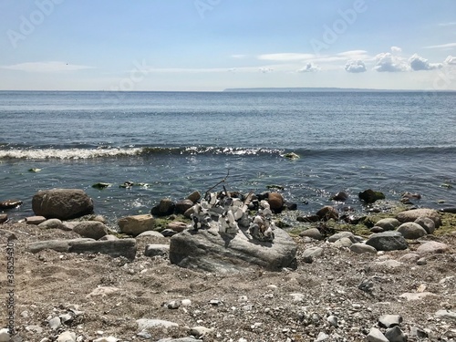 sea and rocks