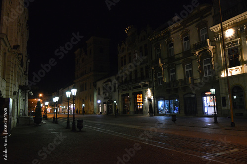  KOSZYCE NOCĄ