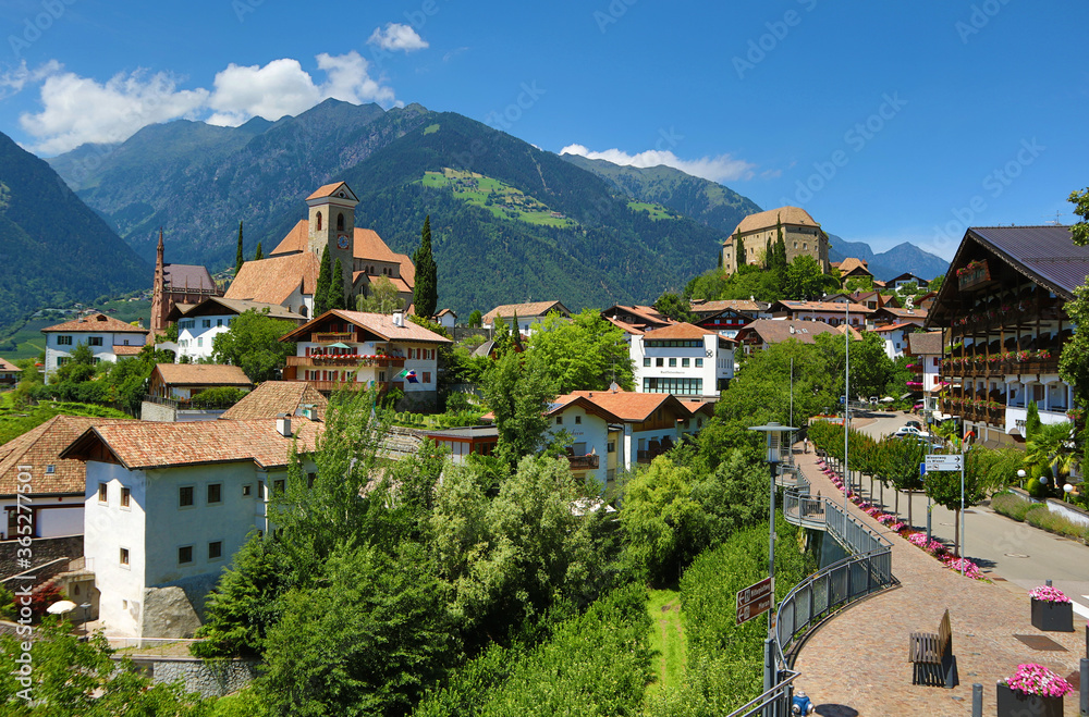 Schenna, Scena, Südtirol, Alto Adige, Schloss Schenna, Kirche, Texelgruppe