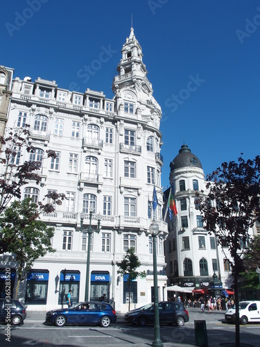 Historische Gebäude am Platz der Freiheit in Porto Portugal Historic buildings around liberty square Porto Portugal