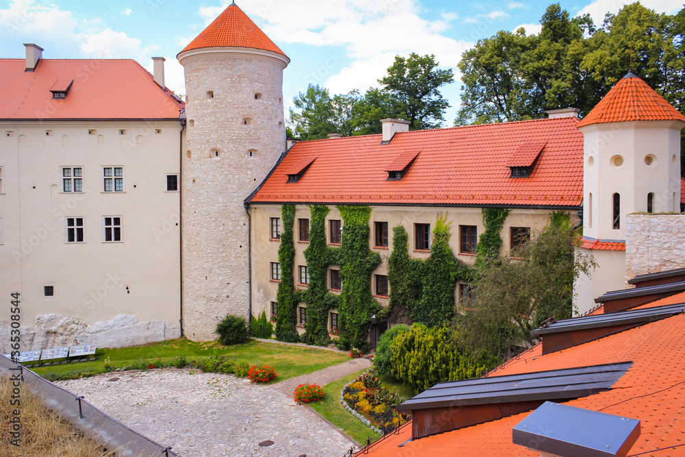 Obraz premium Suloszowa, Poland - July 06, 2016: Exterior, garden and courtyard in Castle Pieskowa Skala, near Krakow in Poland