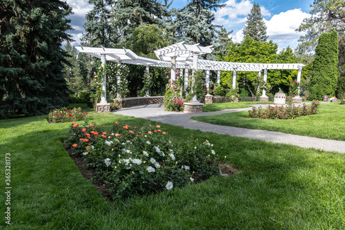 Public Rose Garden, Spokane, WA © Hanjo Hellmann
