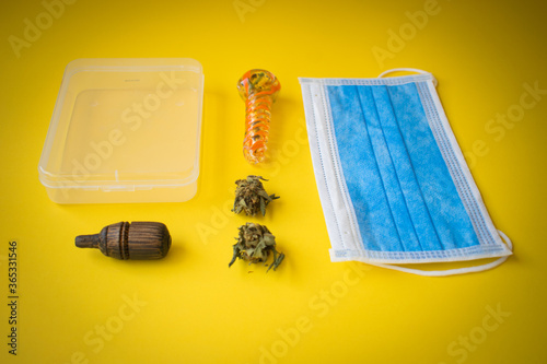 smoking weed set and COVID mask 